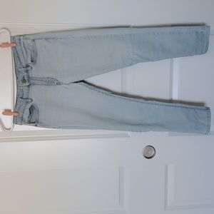 Uniqlo - Light Wash Hi-Rise Skinny Jeans - Petite - Size 27